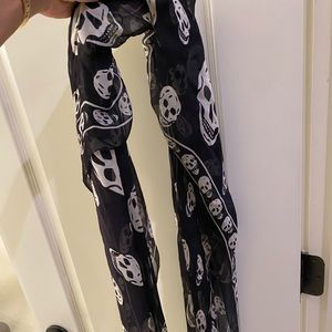 Alexander McQueen Black and White 100% Silk Scarf